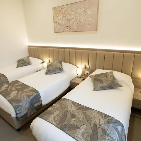 Richard Hotel